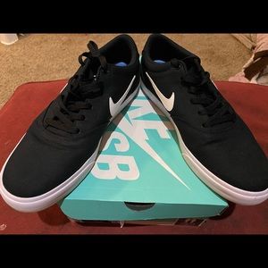 Nike SB Charge Canvas’s